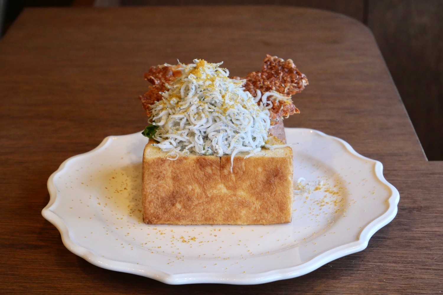 トースト｜「パンとエスプレッソと」“しらす”たっぷりボリュームトースト、鎌倉・由比ガ浜の新店限定で