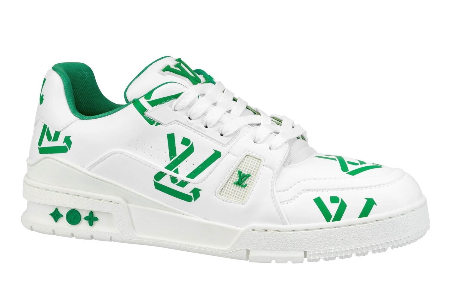 人気ハイブランドのおすすめメンズスニーカー[2022年秋冬]コーデに華やぎを添える高級シューズ