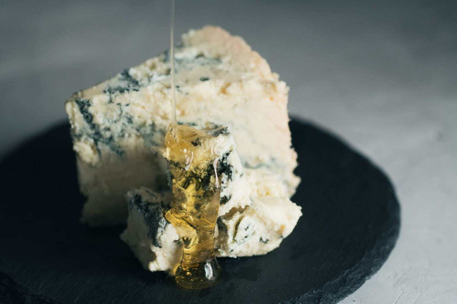 「チーズパティシエ」Q・B・B“かび系ナチュラルチーズ”使用の濃厚チーズアイスクリーム｜写真5