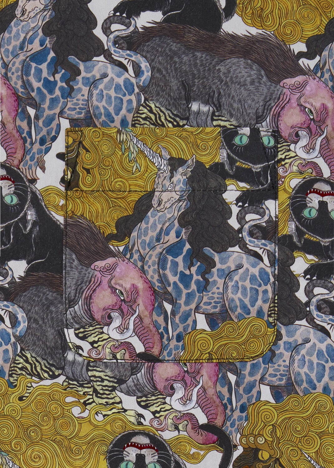 グラニフ×石黒亜矢子、化け猫や幻獣をデザインしたTシャツやパーカーなどコラボアイテム｜写真9