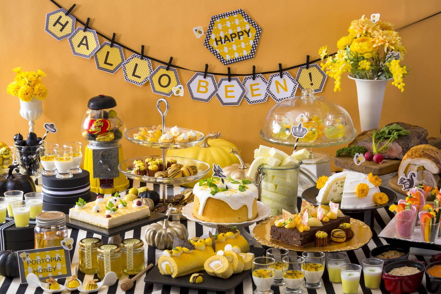 神戸ポートピアホテル「ハニースイーツ＆ハロウィンブッフェ」