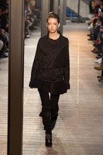 バナル シック ビザール(banal chic bizarre)、2010-2011年秋冬コレクション｜写真4