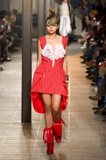 バナル シック ビザール(banal chic bizarre)、2010-2011年秋冬コレクション｜写真23