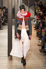 バナル シック ビザール(banal chic bizarre)、2010-2011年秋冬コレクション｜写真25