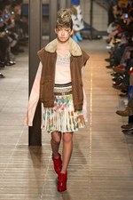 バナル シック ビザール(banal chic bizarre)、2010-2011年秋冬コレクション｜写真28