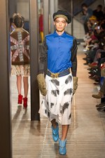 バナル シック ビザール(banal chic bizarre)、2010-2011年秋冬コレクション｜写真29