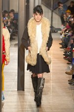 バナル シック ビザール(banal chic bizarre)、2010-2011年秋冬コレクション｜写真31