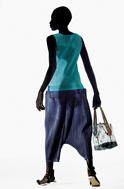 プリーツ プリーズ イッセイ ミヤケ(PLEATS PLEASE ISSEY MIYAKE) 2014年春夏ウィメンズコレクション  - 写真25