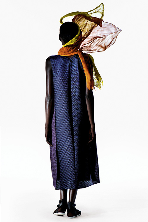 プリーツ プリーズ イッセイ ミヤケ(PLEATS PLEASE ISSEY MIYAKE) 2014年春夏ウィメンズコレクション  - 写真35