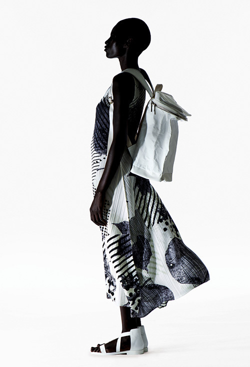 プリーツ プリーズ イッセイ ミヤケ(PLEATS PLEASE ISSEY MIYAKE) 2014年春夏ウィメンズコレクション  - 写真38