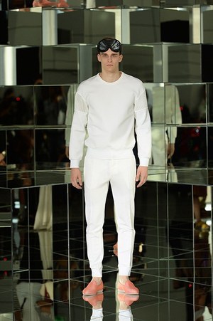 ダーク ビッケンバーグ(DIRK BIKKEMBERGS) 2014年春夏メンズコレクション  - 写真2