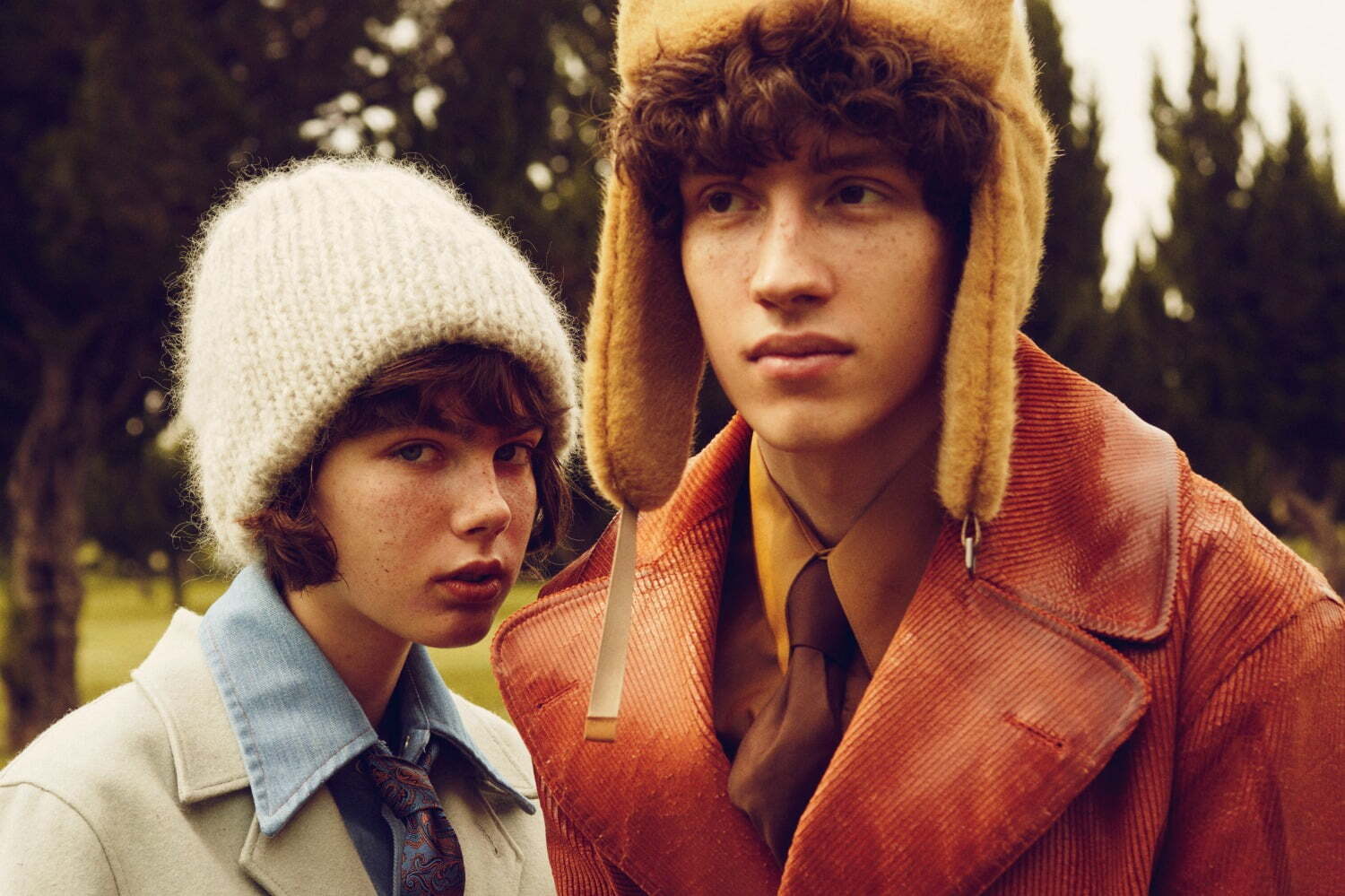 アース 2022-23年秋冬 ウィメンズ&メンズ コレクション