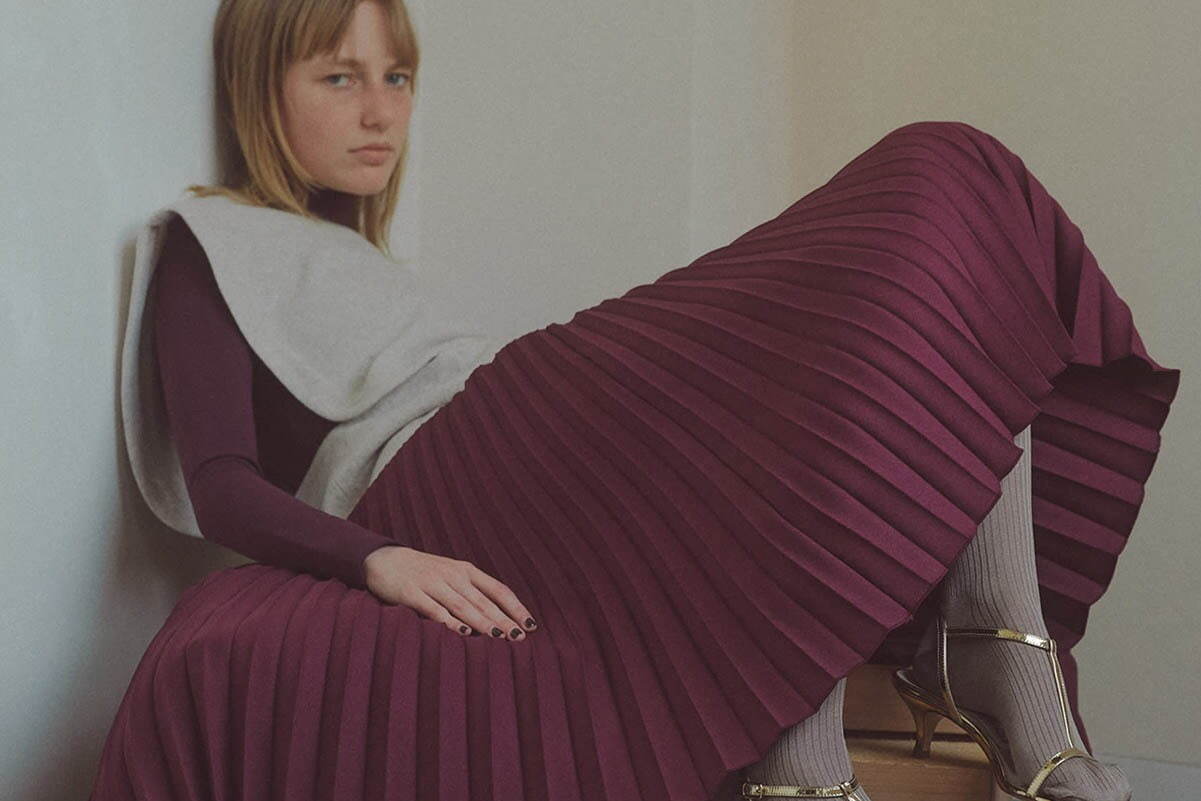 ネブローニ 2022-23年秋冬 ウィメンズ コレクション