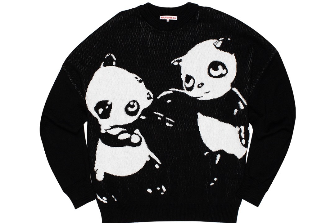 リチャードソンから煌めく“グリッターパンダ”Tシャツやニット、米アーティストとコラボ