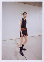 アカネ ウツノミヤ 2023年春夏コレクション、写真家ロバート・メープルソープの作品を洋服に｜写真28