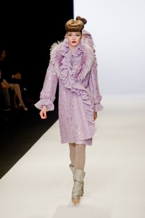 ユキコ ハナイ(Yukiko Hanai)、2010-2011年秋冬コレクション｜写真14