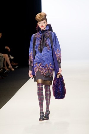 ユキコ ハナイ(Yukiko Hanai)、2010-2011年秋冬コレクション｜写真22