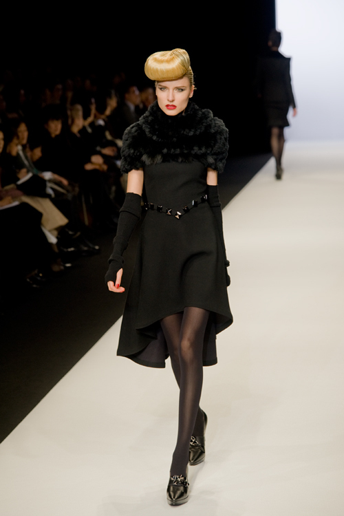 ユキコ ハナイ 2010-11年秋冬<span>コレクション</span> - 写真4