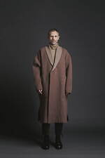 ザ ヴィリディアン、ベストとしても着用できるダウンジャケット＆風合い豊かなゴートレザージャケットなど｜写真15