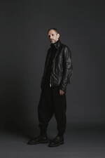 ザ ヴィリディアン、ベストとしても着用できるダウンジャケット＆風合い豊かなゴートレザージャケットなど｜写真10