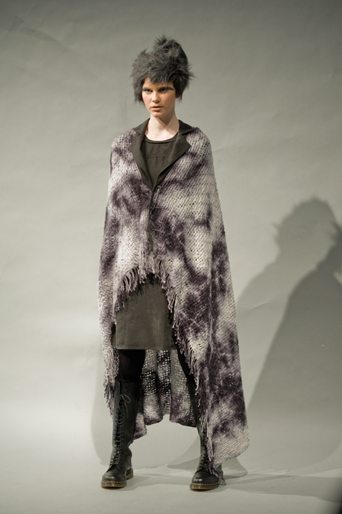 レスザン* 2010-11年秋冬｜ ポンチョ