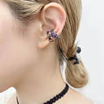 アナ スイ“蝶モチーフ”の新作アクセサリー、透明感のあるパープルグラデのチョーカー＆ピアス｜写真4