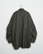 フミト ガンリュウ“立体シルエット”ダッフルコートやミリタリーシャツジャケット、限定カラーが名古屋に｜写真18