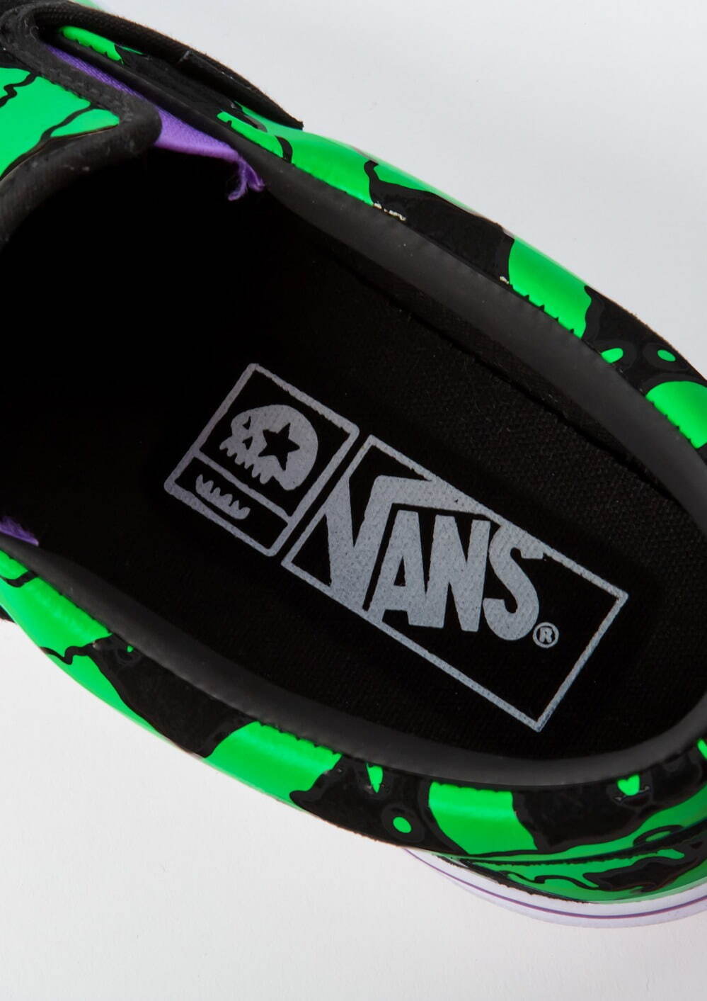 ヴァンズ(Vans) スリッポン｜写真3
