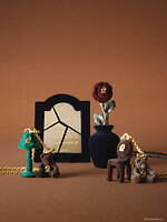 Q-pot.“奇妙な家”を表現した新作アクセサリー、ミステリアスな鏡＆花瓶ネックレス｜写真1