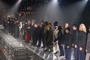 ヨウジヤマモト(Yohji Yamamoto) YOHJI YAMAMOTO THE MEN 4.1 2010 TOKYO｜写真24