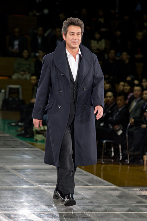 ヨウジヤマモト(Yohji Yamamoto) 2010-11年秋冬メンズ
