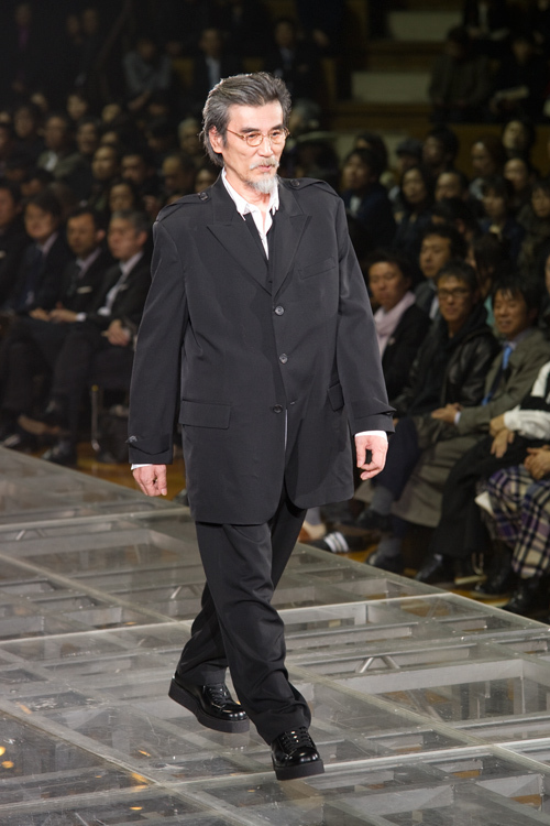 ヨウジヤマモト(Yohji Yamamoto) 2010-11年秋冬メンズコレクション  - 写真13