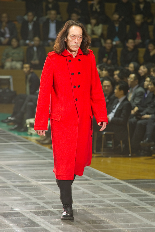 ヨウジヤマモト(Yohji Yamamoto) 2010-11年秋冬メンズコレクション  - 写真17