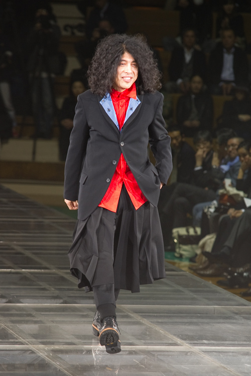 ヨウジヤマモト(Yohji Yamamoto) 2010-11年秋冬メンズコレクション  - 写真18