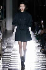 エズミ 2023年春夏コレクション - 学生時代へ原点回帰、ヴィクトリアン朝時代の美学を再解釈｜写真5