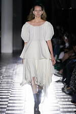 エズミ 2023年春夏コレクション - 学生時代へ原点回帰、ヴィクトリアン朝時代の美学を再解釈｜写真11