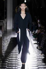 エズミ 2023年春夏コレクション - 学生時代へ原点回帰、ヴィクトリアン朝時代の美学を再解釈｜写真14