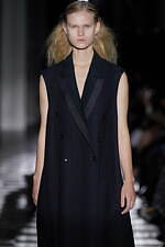 エズミ 2023年春夏コレクション - 学生時代へ原点回帰、ヴィクトリアン朝時代の美学を再解釈｜写真19