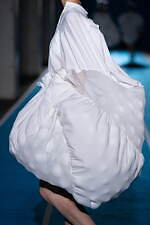 ユーシーエフ 2023年春夏コレクション - 軽やかなフォルムの変化｜写真33