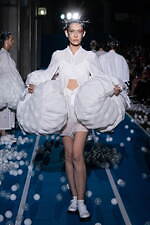 ユーシーエフ 2023年春夏コレクション - 軽やかなフォルムの変化｜写真52