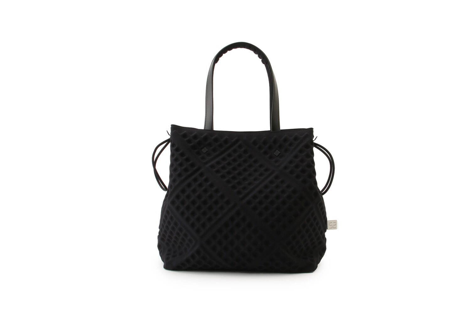 WAF-FUL TOTE 39,600円