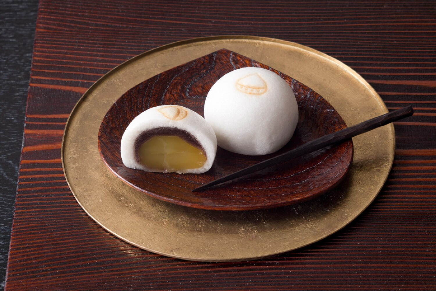 鶴屋吉信(tsuruyayoshinobu) 栗まろ｜写真2