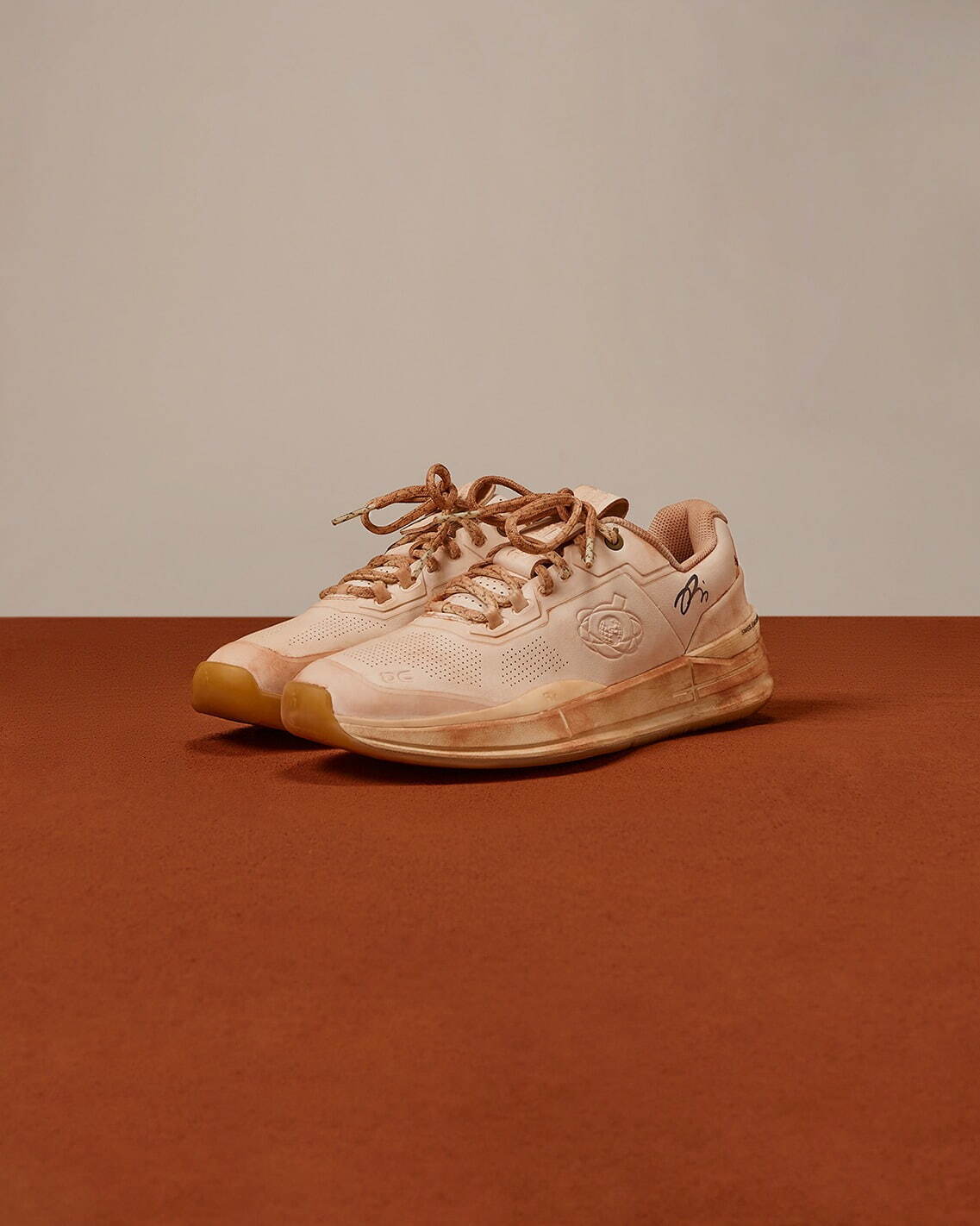 KITH×ロジャー・フェデラー×オンのシューズセット、レッドクレー KITH×ロジャー・フェデラー×オンのシューズセット、レッドクレー