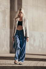 チノ 2023年春夏ウィメンズコレクション - マニッシュなピースに溶け込む“女性らしさ”｜写真1