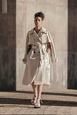 チノ 2023年春夏ウィメンズコレクション - マニッシュなピースに溶け込む“女性らしさ”｜写真31