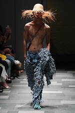 リコール 2023年春夏コレクション - 原点に立ち返り、衣服をもっと自由なものに｜写真19