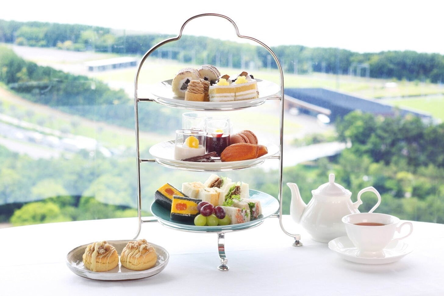 ぶどう｜“栗＆ぶどう”テーマの秋アフタヌーンティー、ホテルニューオータニ幕張で