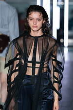 ヨウヘイ オオノ 2023年春夏コレクション - ここでは空間が時間になる｜写真14