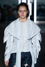 ヨウヘイ オオノ 2023年春夏コレクション - ここでは空間が時間になる｜写真16