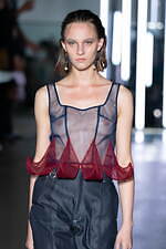 ヨウヘイ オオノ 2023年春夏コレクション - ここでは空間が時間になる｜写真18